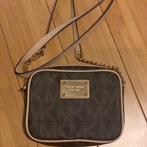 Michael Kors Jet Set Crossbody